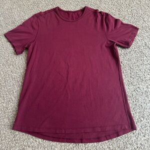 Lululemon Men's burgundy Short Sleeve T Shirt Size L? (A5)